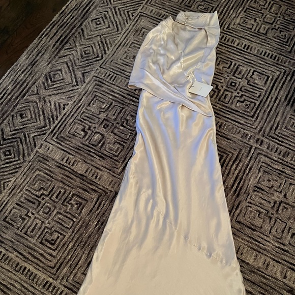 DISSH Aisle Pearl Satin Backless Midi Dress (NWT) - Picture 7 of 16